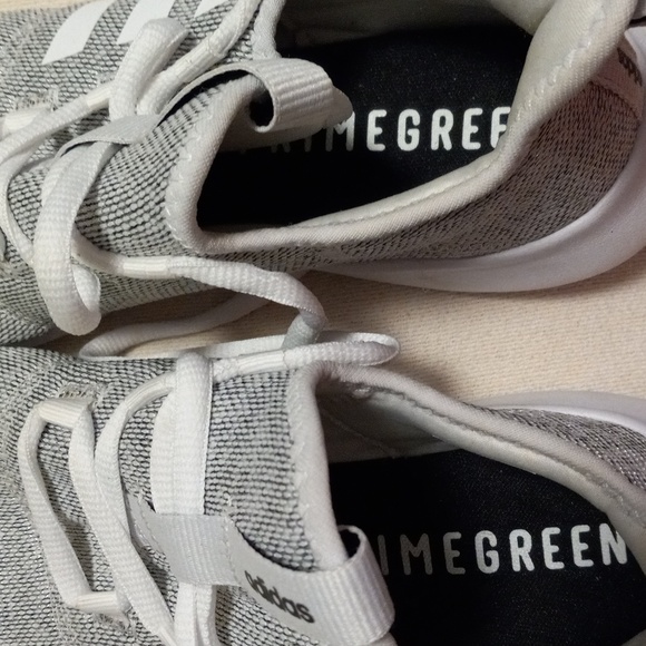 Adidas Women's Cloudfoam Shoes Black and White Size 9.5 - Picture 1 of 4